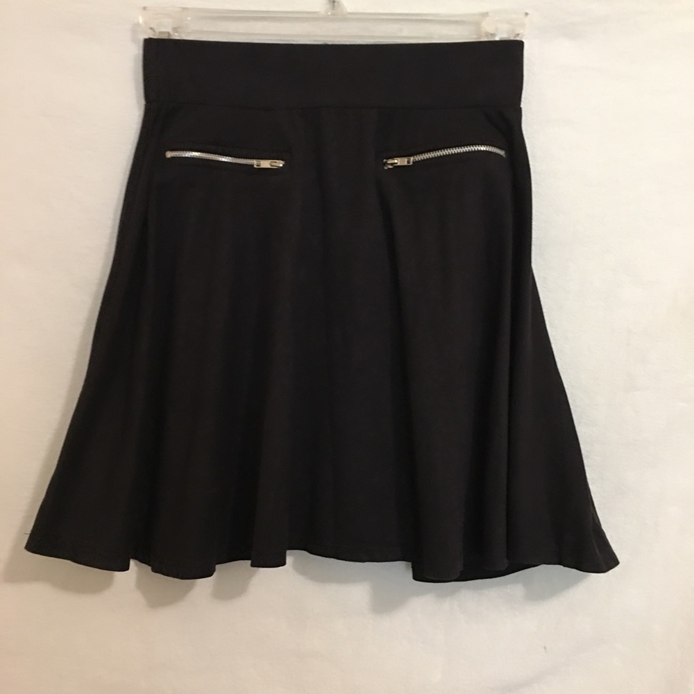 Pink Premium black skater style skirt with silver zipper front pockets